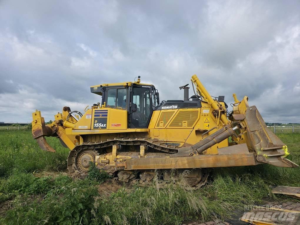 Komatsu D155AX-8 履帶推土機