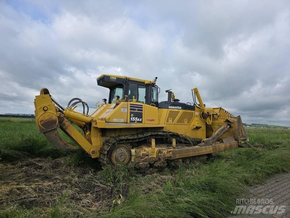 Komatsu D155AX-8 履帶推土機
