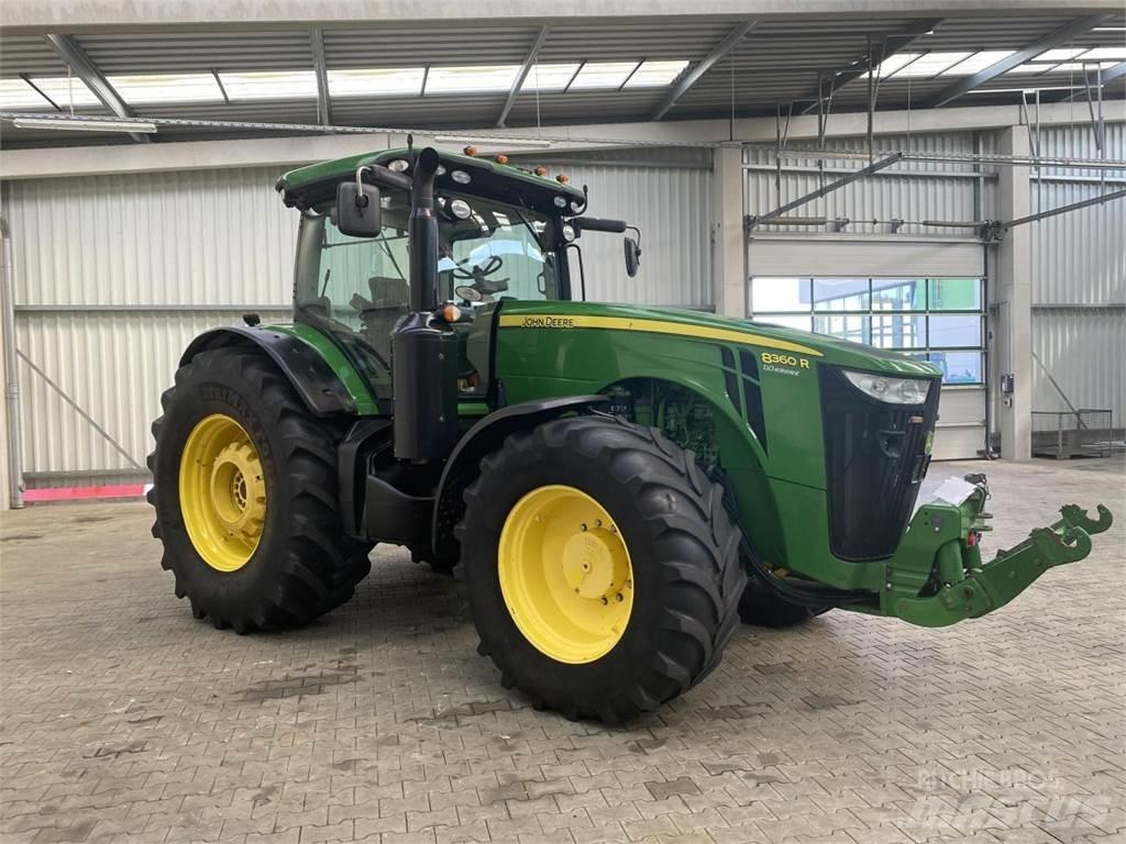 John Deere 8360R 曳引機