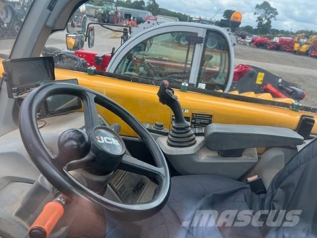 JCB 538-60 農業用伸縮臂裝載機