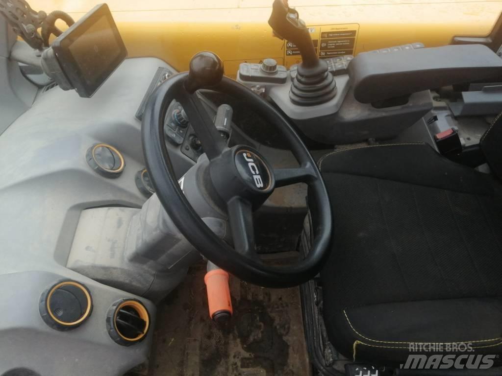 JCB 538-60 農業用伸縮臂裝載機