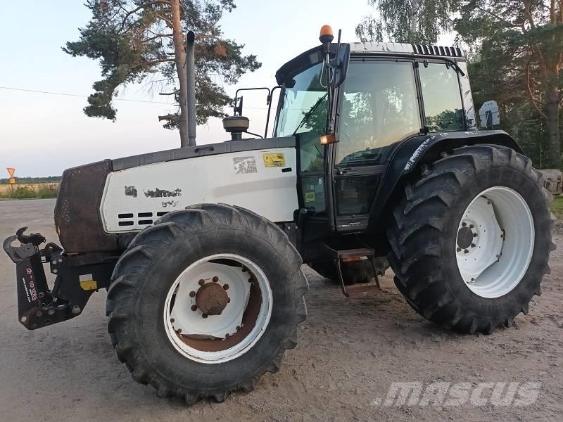 Valmet 8100 曳引機