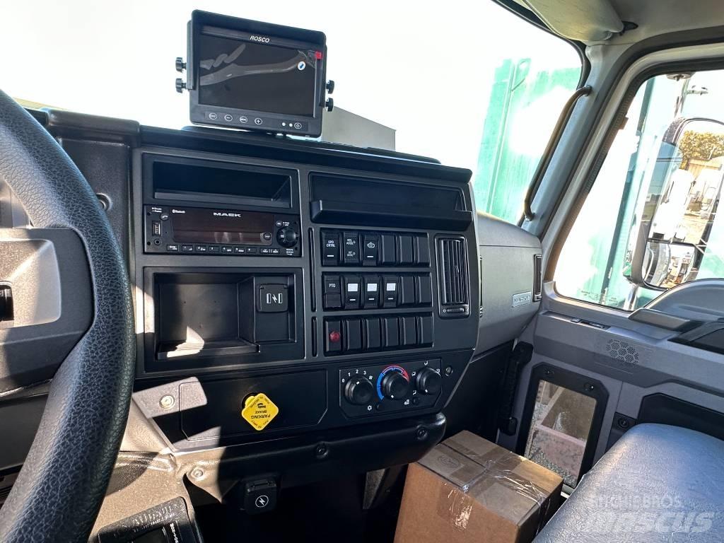 Mack MD6 垃圾車