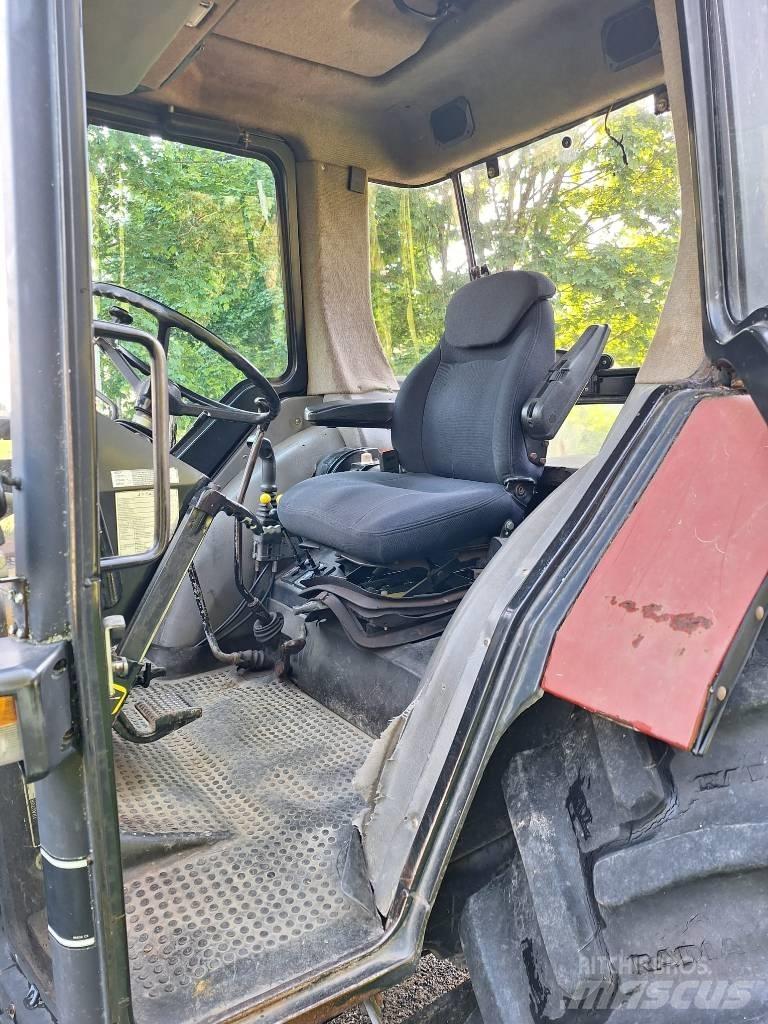 Case IH 845 XL 曳引機