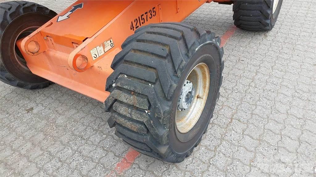 JLG 450AJ 曲臂高空作業車