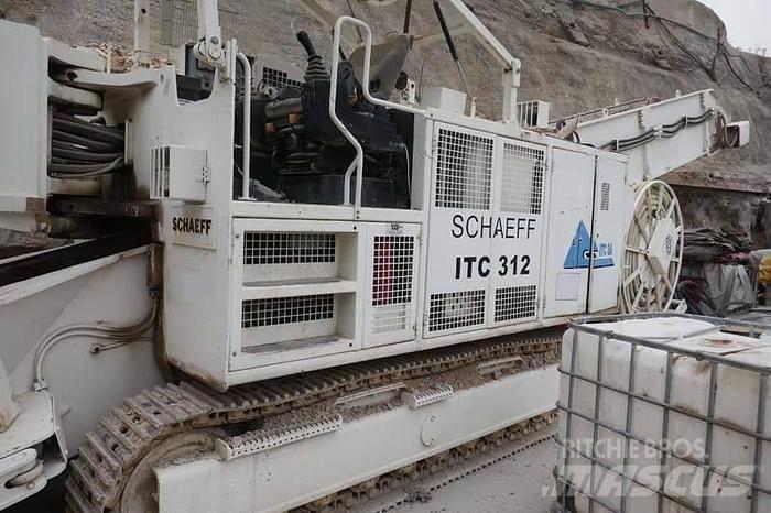 Schaeff ITC312 鑽孔機