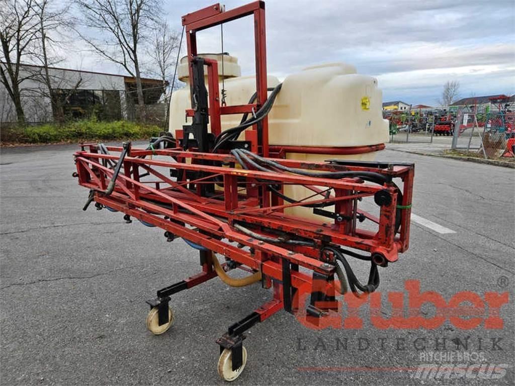 Schmotzer 800 l 牽引式噴霧機
