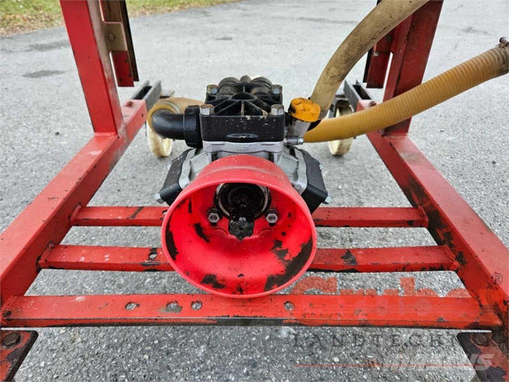 Schmotzer 800 l 牽引式噴霧機