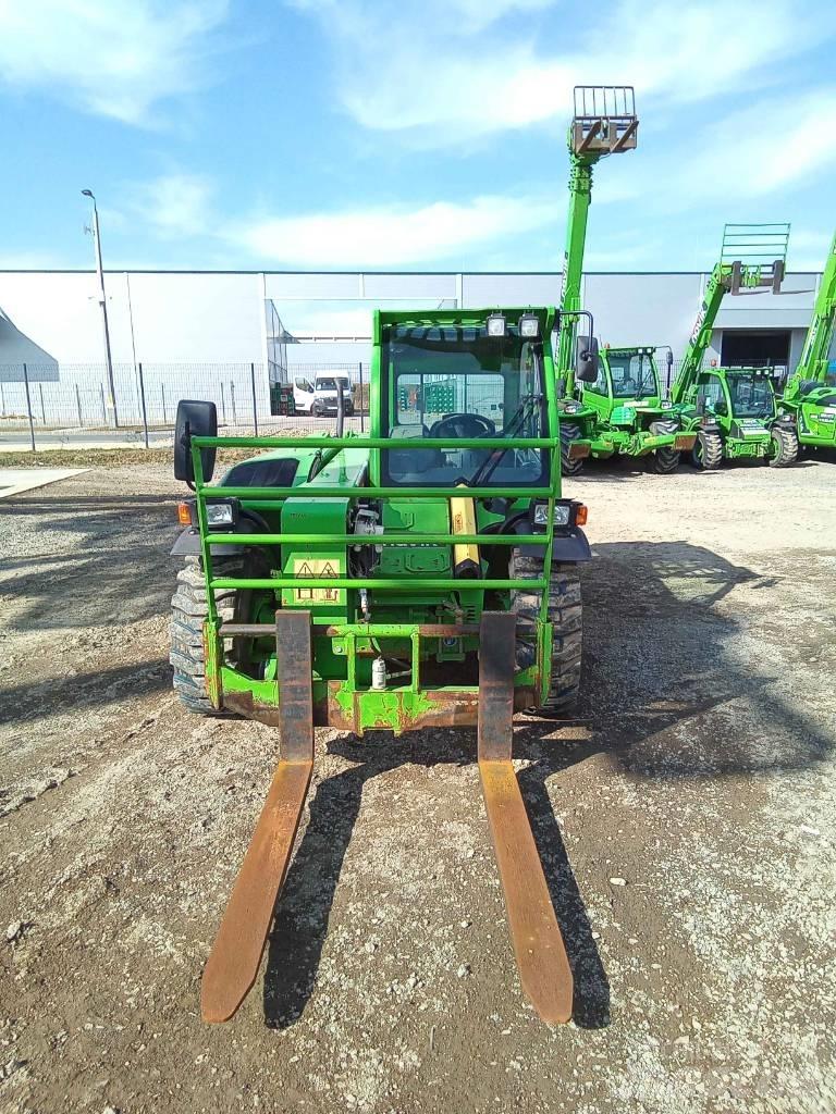 Merlo P 27.6 Plus 伸縮臂操作車