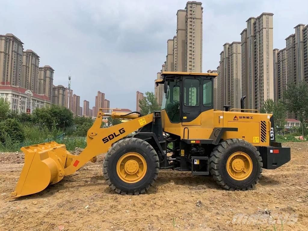 SDLG L 933 輪胎式裝載機