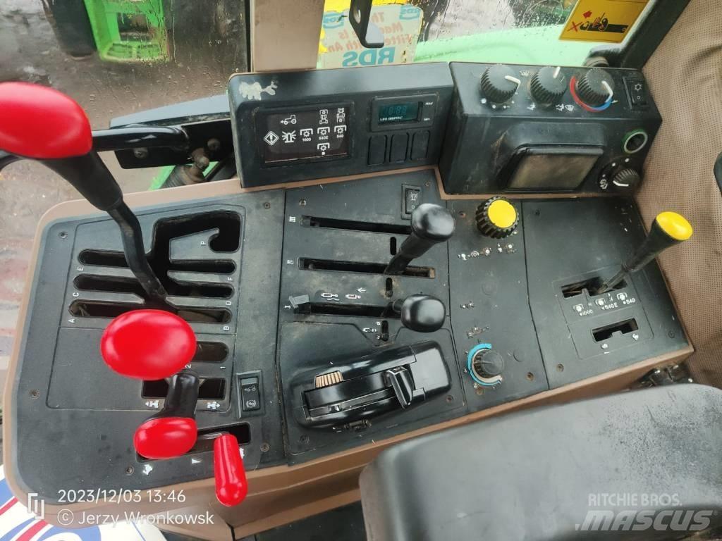 John Deere 6800 曳引機