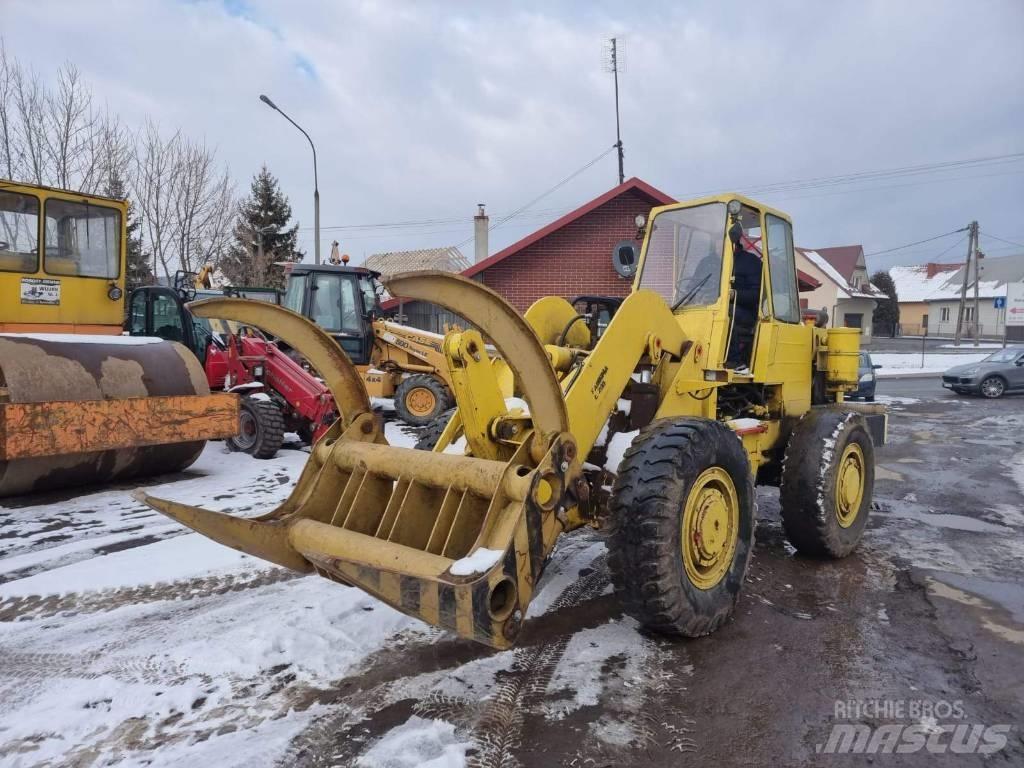  Ł 200 Ładowarka 輪胎式裝載機
