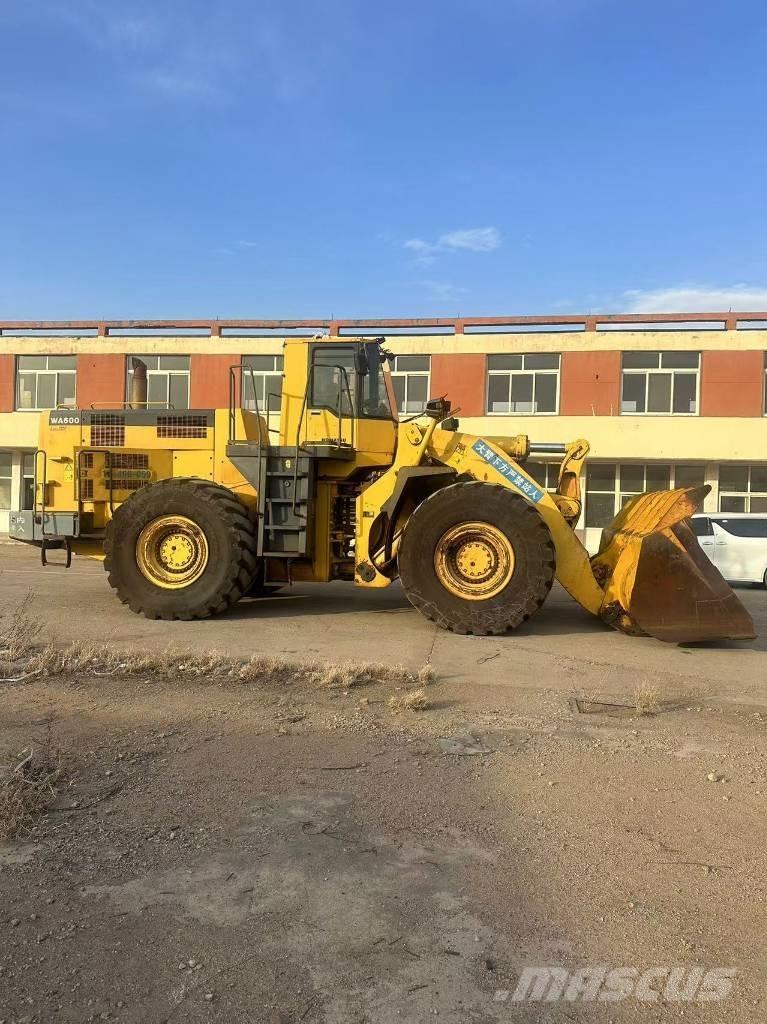 Komatsu WA 600-6 輪胎式裝載機