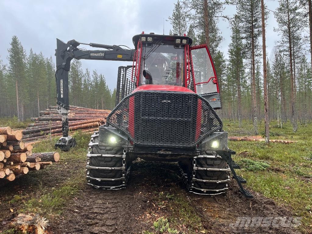 Komatsu 875 集運機