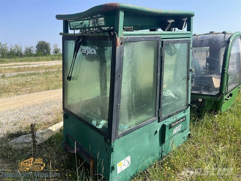 Timberjack 1010 駕駛室與內部