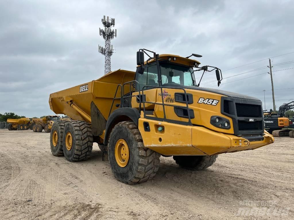 Bell B45E 鉸接式起吊車
