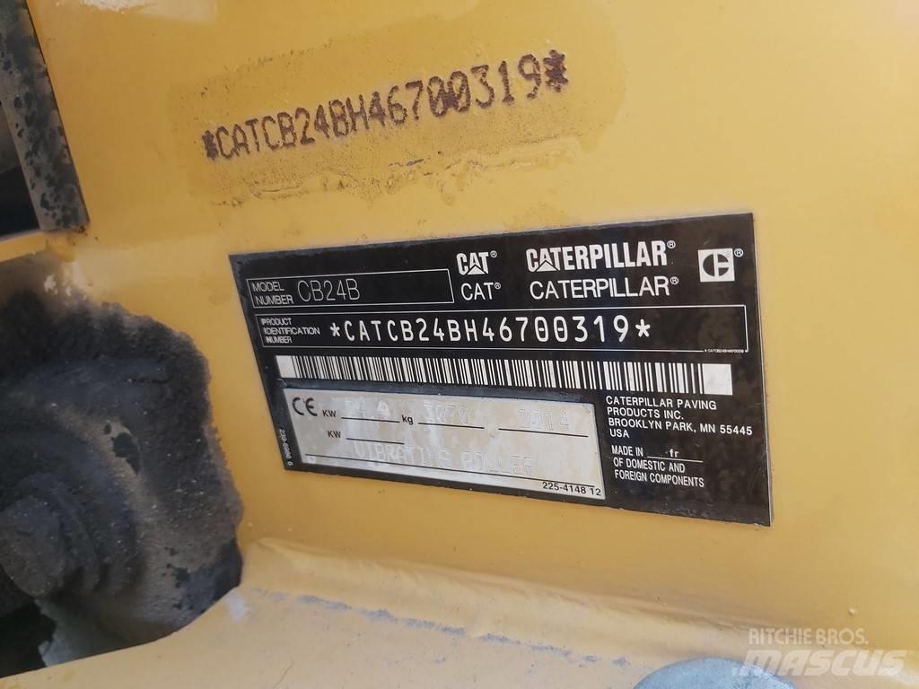 CAT CB 24 B 雙輪滾壓機