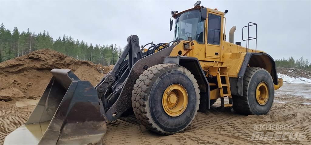 Volvo L220E 輪胎式裝載機