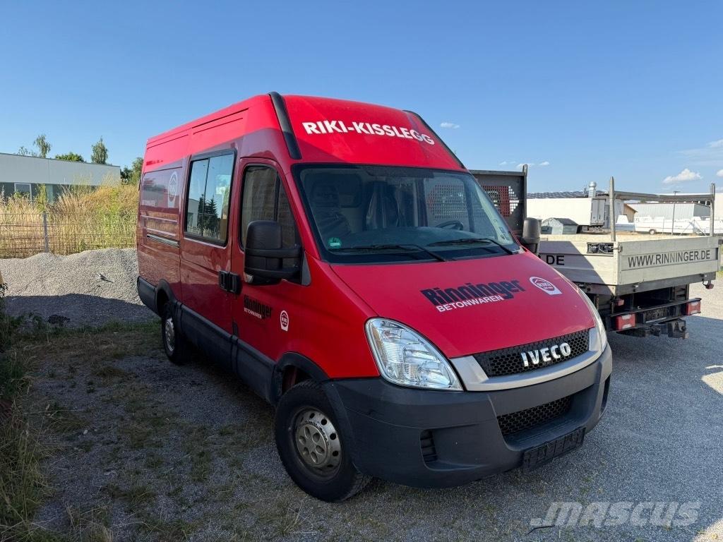 Iveco Daily 35 S14 廂式貨物運輸車