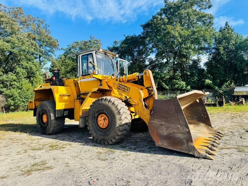 Liebherr L 551 輪胎式裝載機