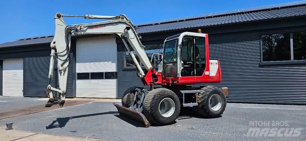 Takeuchi TB070 W 中型挖土機/掘鑿機/挖掘機 7t-12t