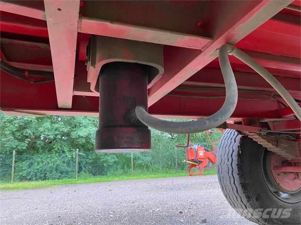 Agromet T-149 傾卸式拖車