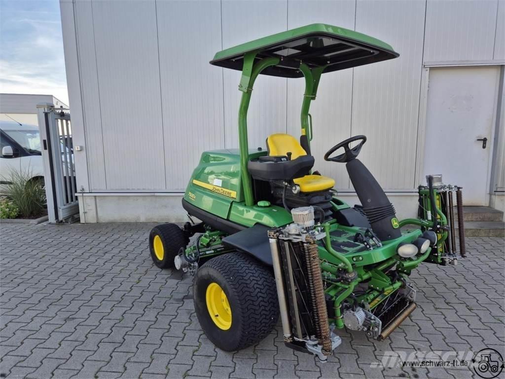John Deere 7500A 高爾夫球車