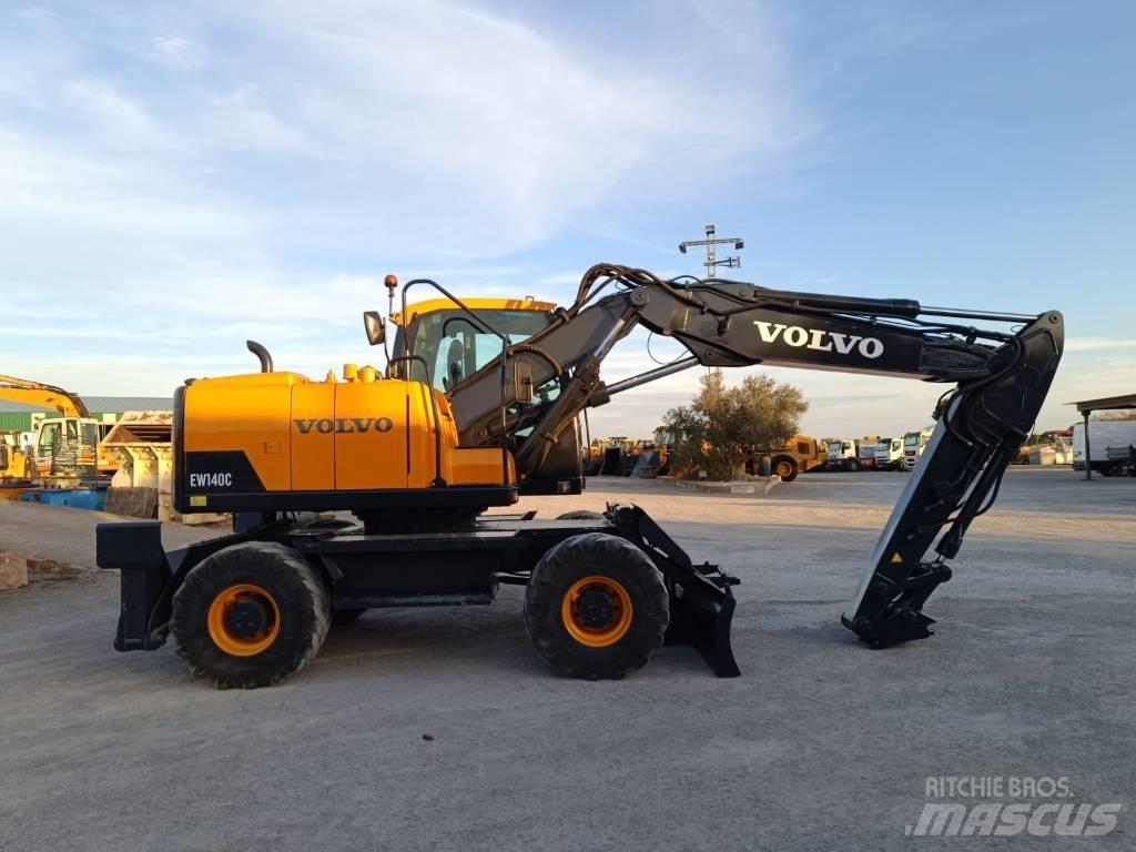 Volvo EW 140 C 旋轉式挖土機/掘鑿機/挖掘機