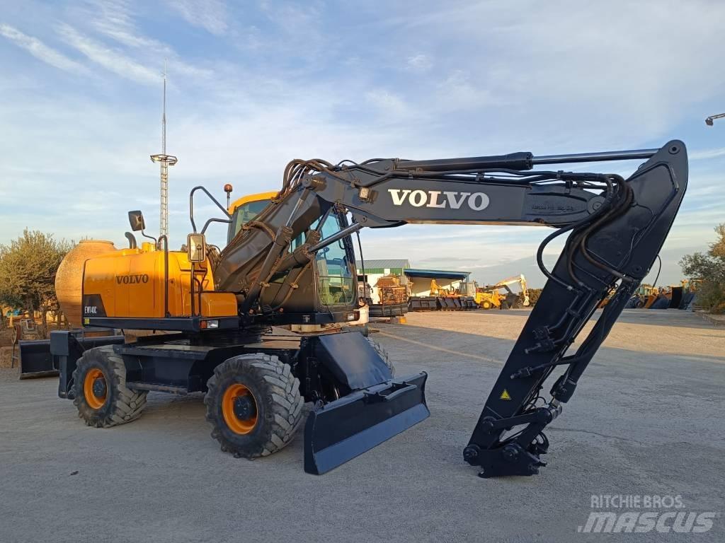 Volvo EW 140 C 旋轉式挖土機/掘鑿機/挖掘機