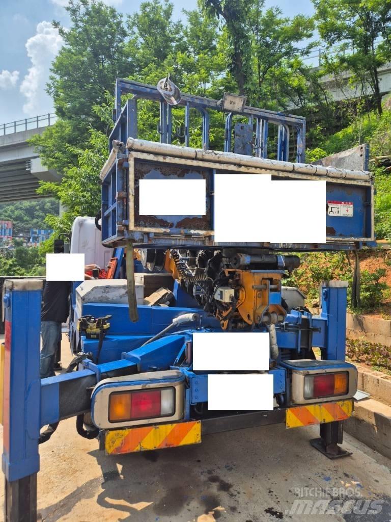 Jinwoo JW280 卡車裝載高空作業車