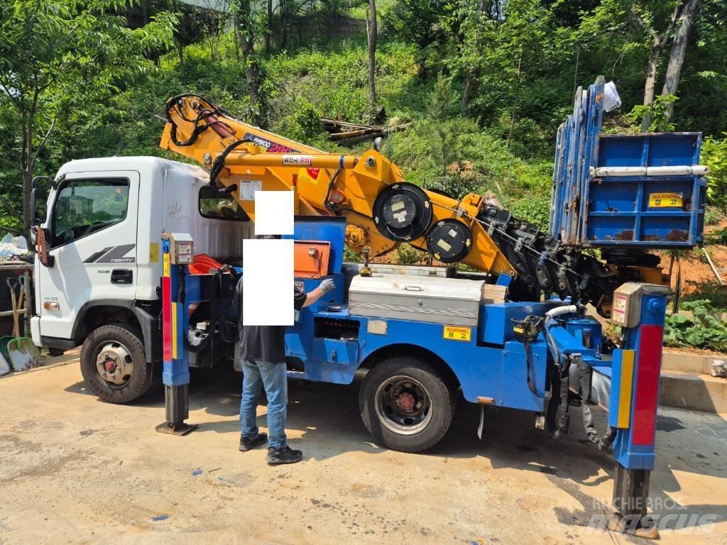 Jinwoo JW280 卡車裝載高空作業車