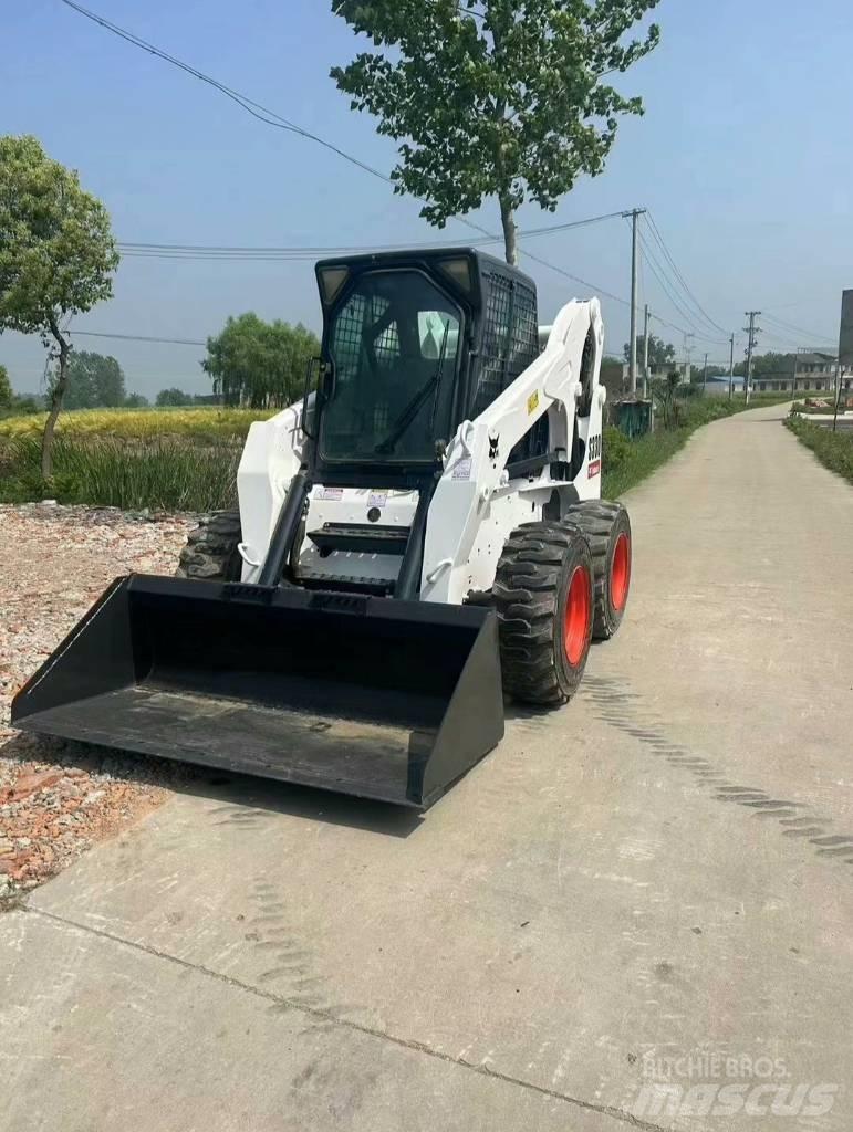 Bobcat S 330 滑移轉向裝載機