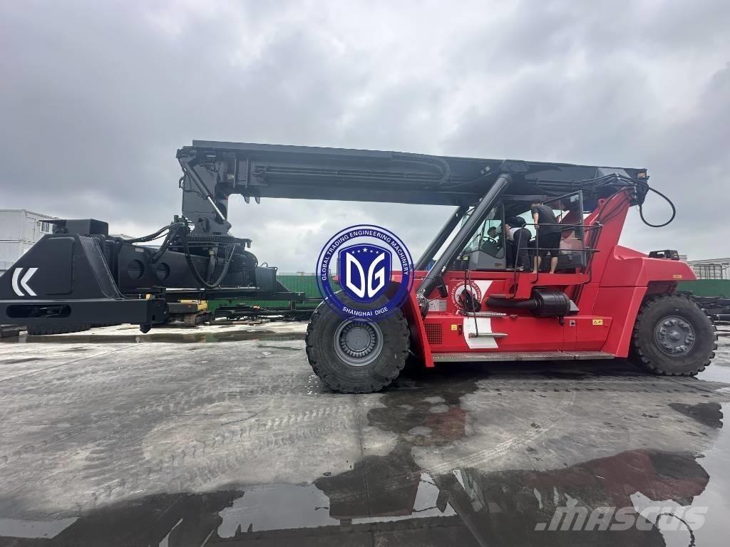 Kalmar DRF 450 前伸型堆積機