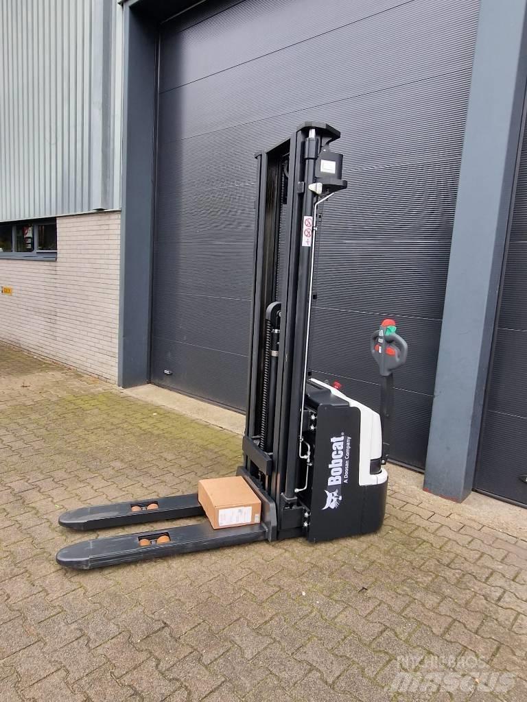 Bobcat BSL 16 N-7 行走控制式堆積機