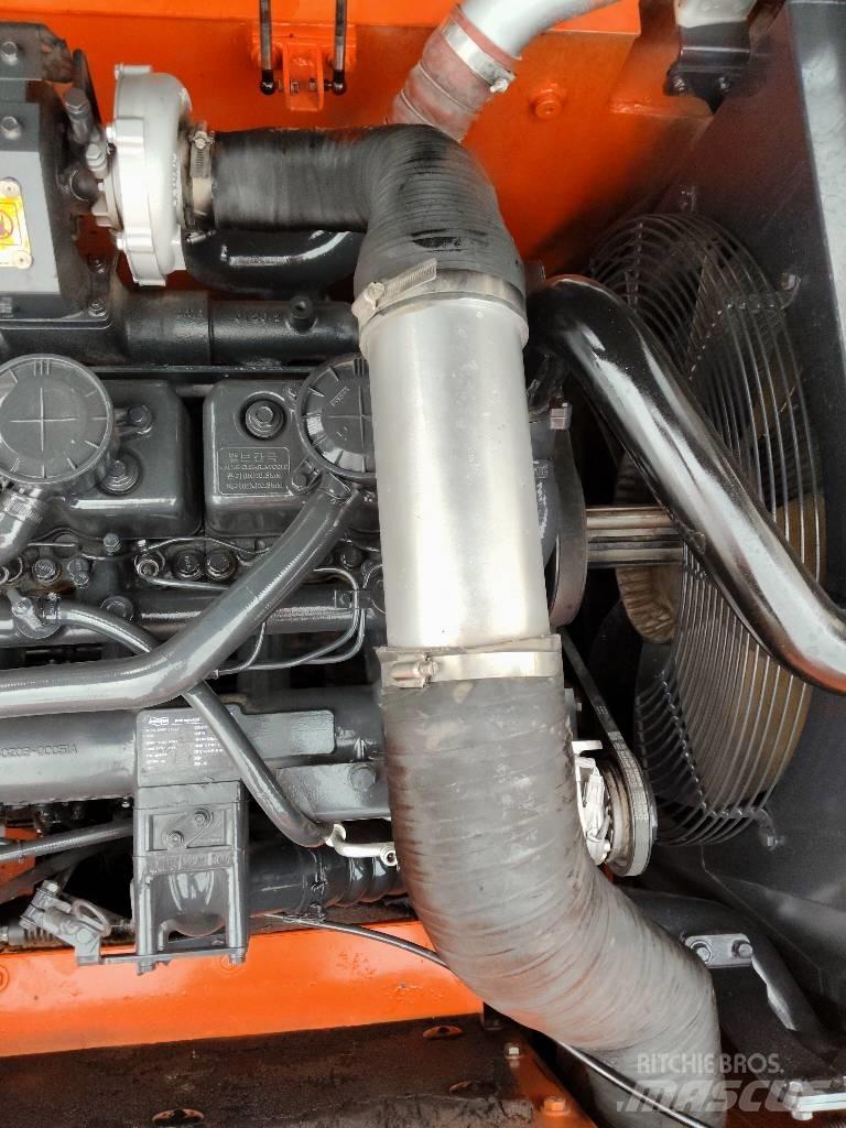 Doosan DX300 履帶式 挖土機/掘鑿機/挖掘機