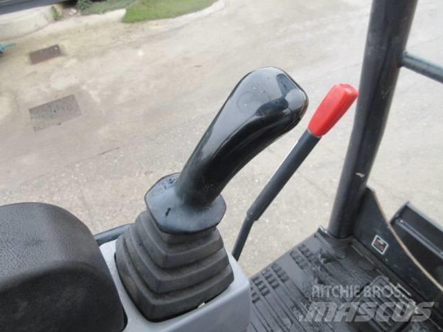 Kubota U 27-4 小型挖土機/掘鑿機<7t(小型挖掘機)
