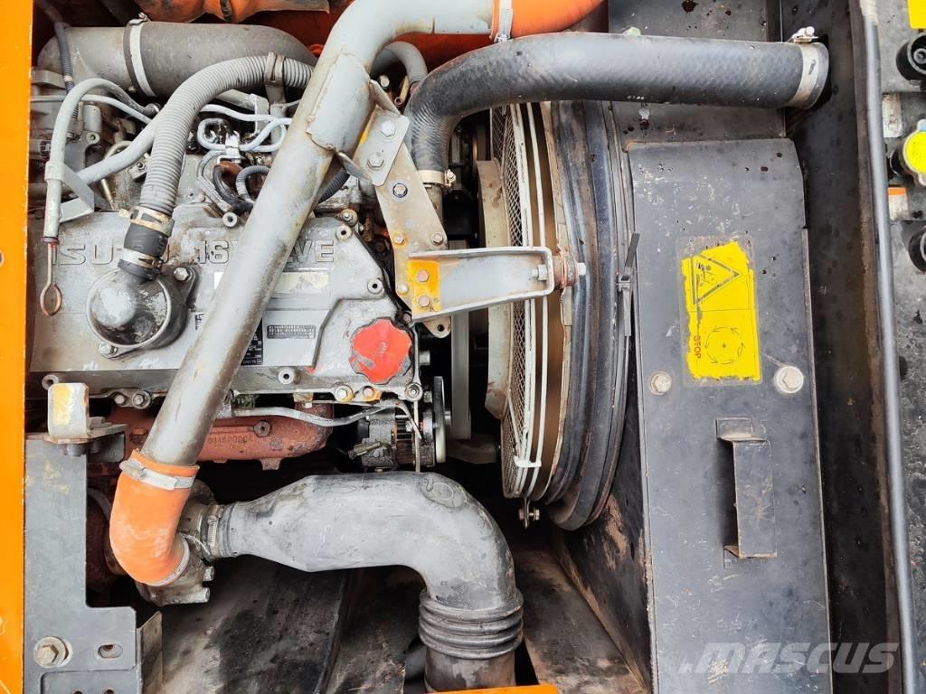 Hitachi ZX 210 W-3 旋轉式挖土機/掘鑿機/挖掘機