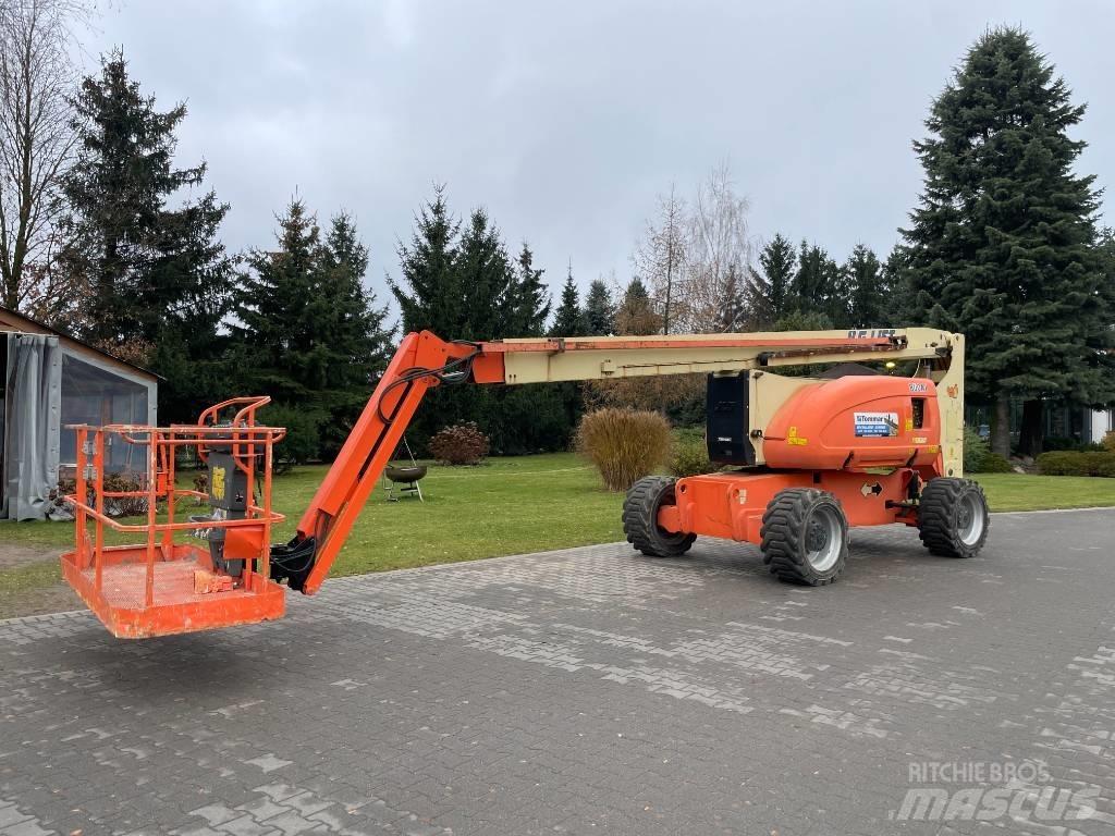 JLG 800 AJ 曲臂高空作業車