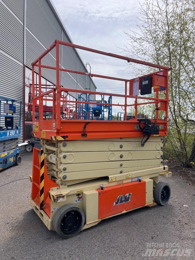 JLG 10 RS 剪式升降機