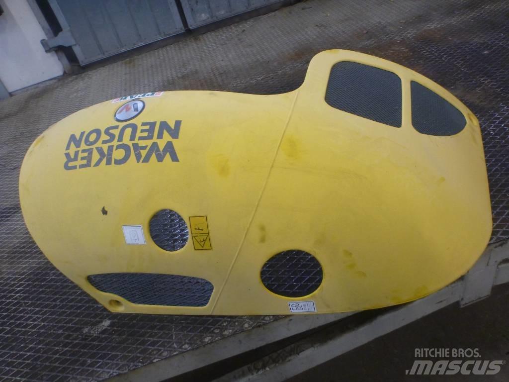 Wacker Neuson 6503-2 駕駛室與內部