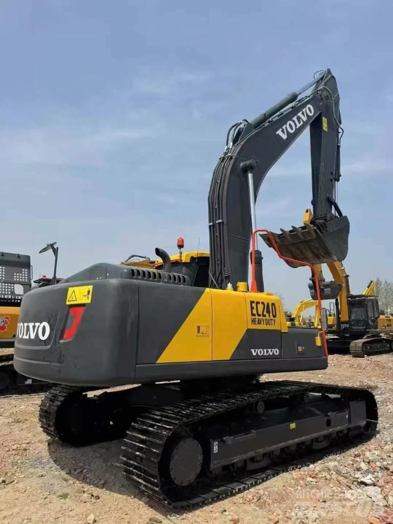Volvo EC 240 履帶式 挖土機/掘鑿機/挖掘機