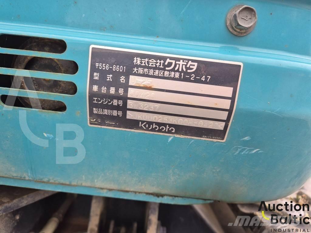 Kubota U 25 小型挖土機/掘鑿機<7t(小型挖掘機)