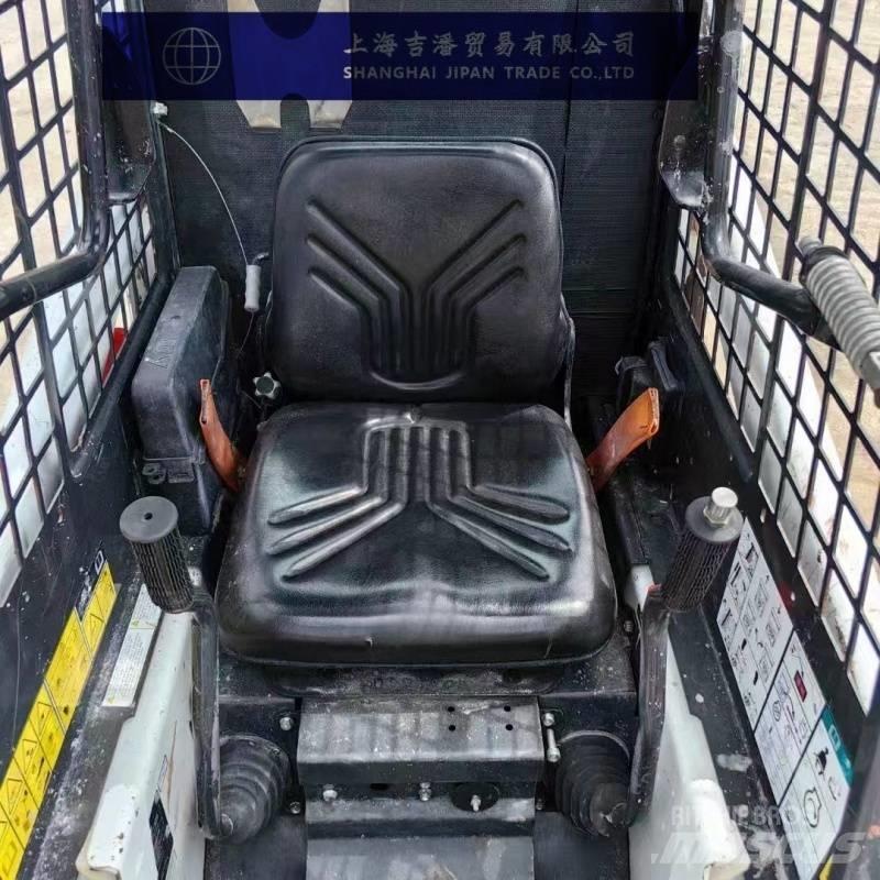 Bobcat s70 滑移轉向裝載機