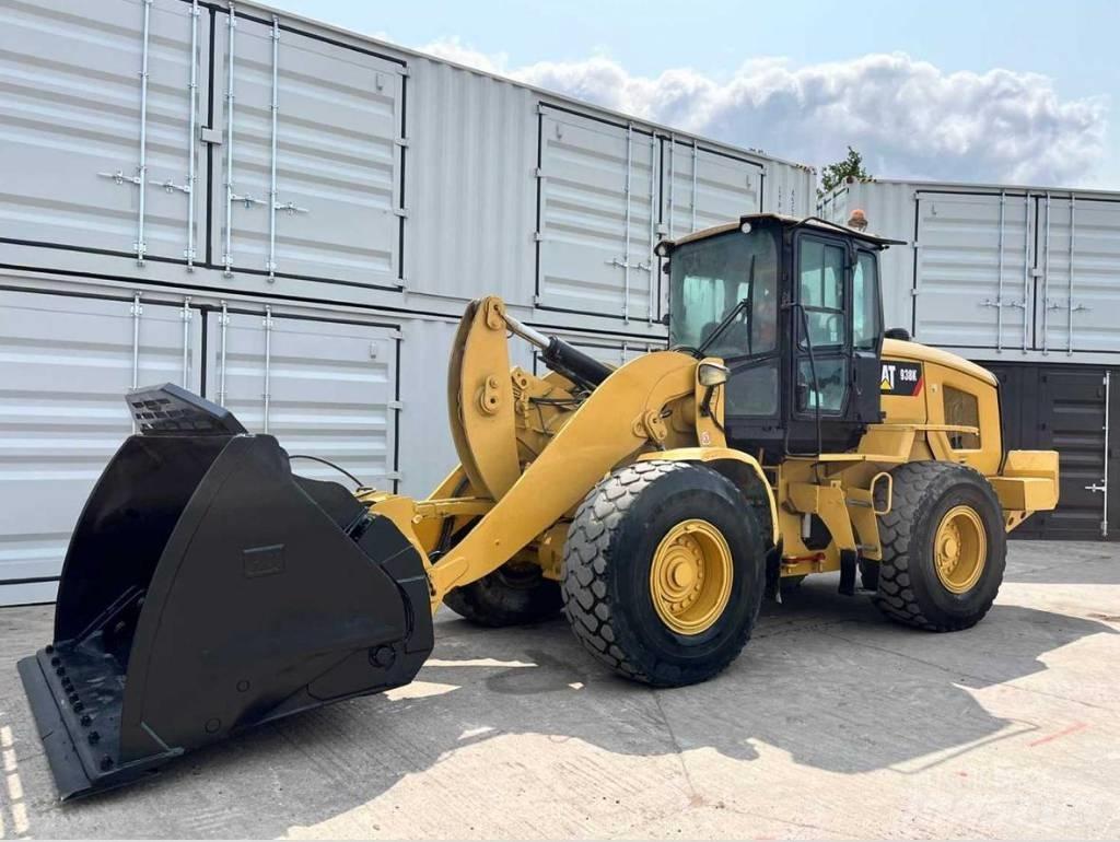 CAT 938 K 輪胎式裝載機