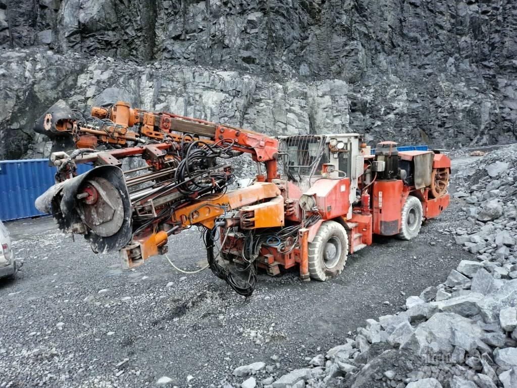 Sandvik DS520-TC 地下錨索鑽裝車