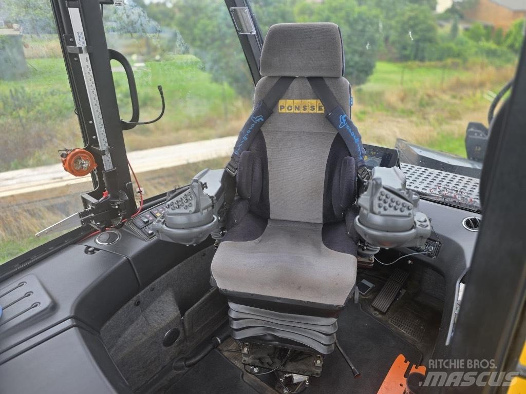 Ponsse Ergo 6W 收穫機