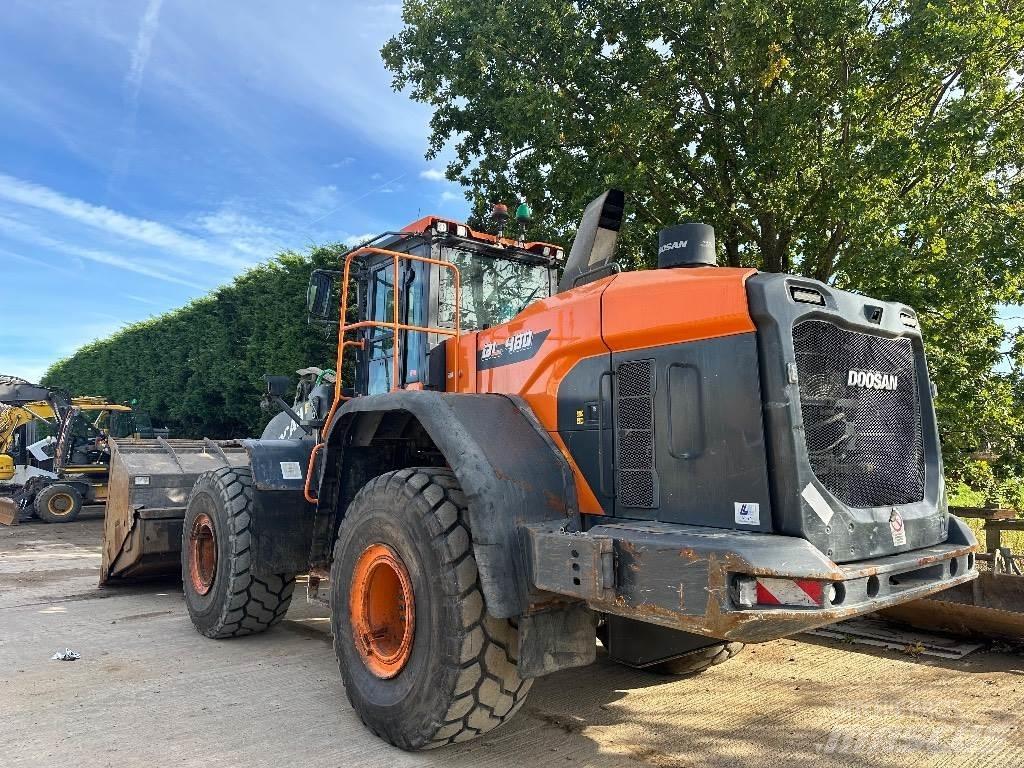 Doosan DL480-7 輪胎式裝載機