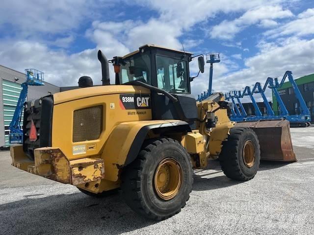 CAT 938 M 輪胎式裝載機