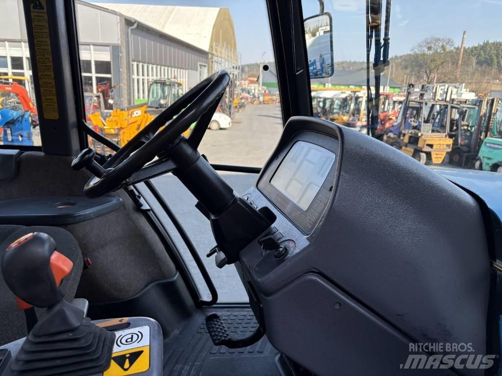 New Holland 8870 曳引機