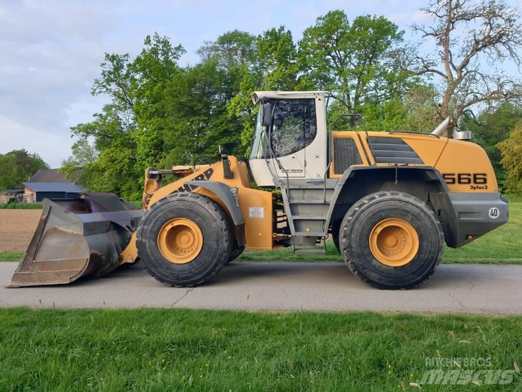 Liebherr L 566 輪胎式裝載機